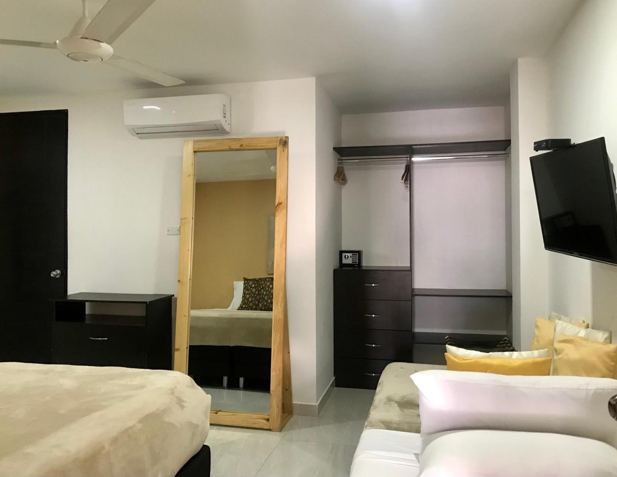 Makena La Boquilla Beach Hostel Cartagena Bilik gambar